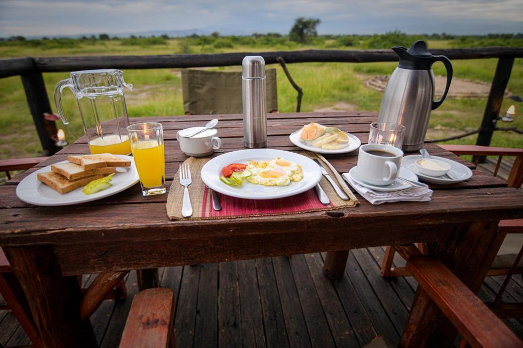 Hotel Kazinga Wilderness Safari Camp Kasese Zewnętrze zdjęcie