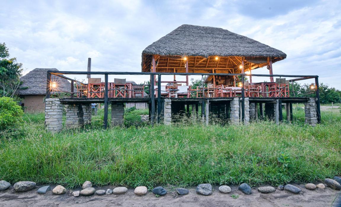 Hotel Kazinga Wilderness Safari Camp Kasese Zewnętrze zdjęcie