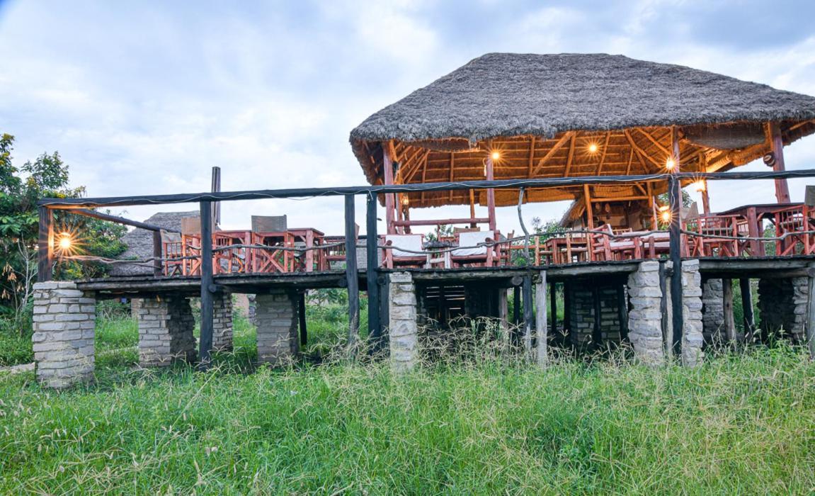 Hotel Kazinga Wilderness Safari Camp Kasese Zewnętrze zdjęcie