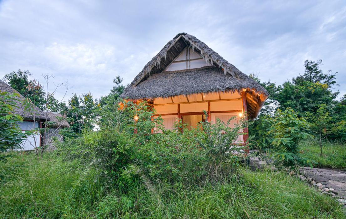 Hotel Kazinga Wilderness Safari Camp Kasese Zewnętrze zdjęcie
